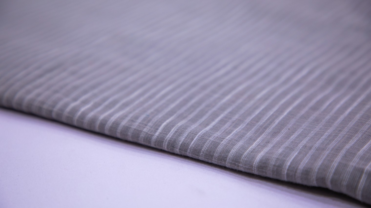 FOG GREY COLOR SOUTH COTTON HANDLOOM WHITE THIN STRIPES WEAVE FABRIC - 4244