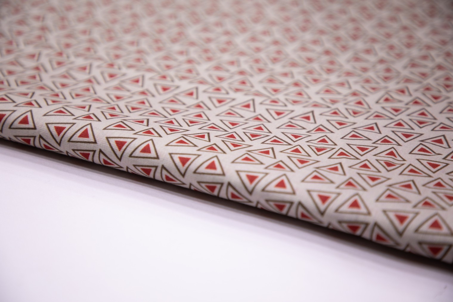 Light Grey Color Cotton Flex Triangle Motif Pattern Screen Print Fabric - 4667