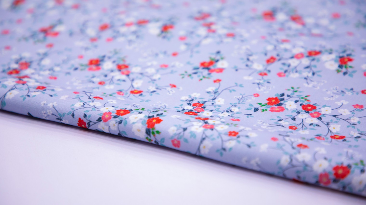 Cloudy Grey Color Cotton Flex Floral Pattern Screen Print Fabric - 4668
