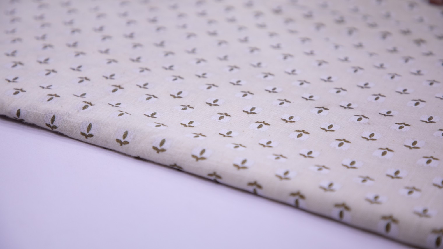 Shell Cream Color Cotton Flex Gold Foil Motif Print Fabric - 4778