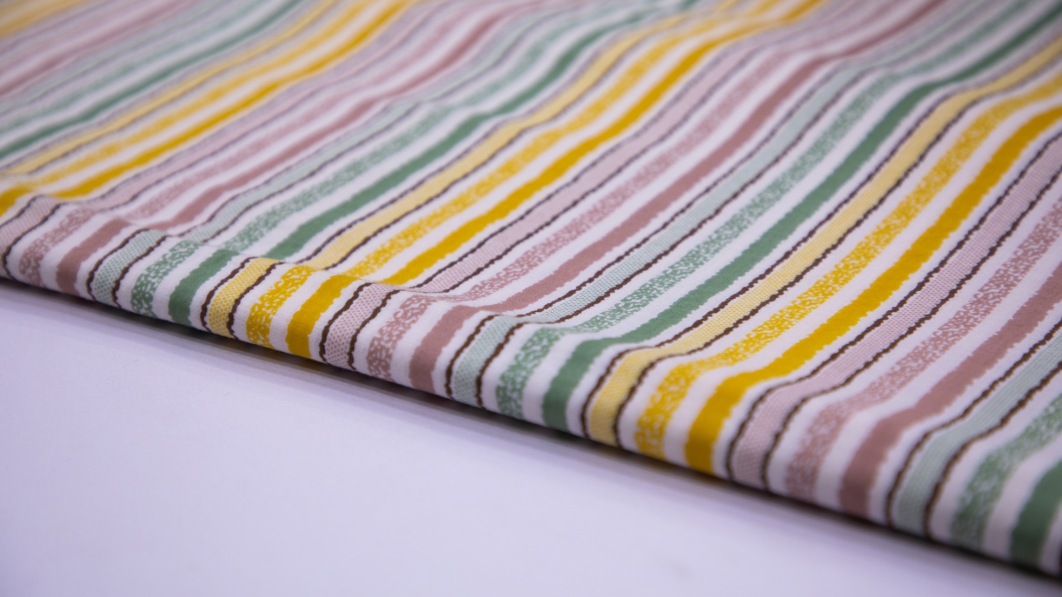 DUSTY GREEN & YELLOW COLOR COTTON SCREEN PRINT JAIPURI ABSTRACT STRIPES FABRIC - 5746