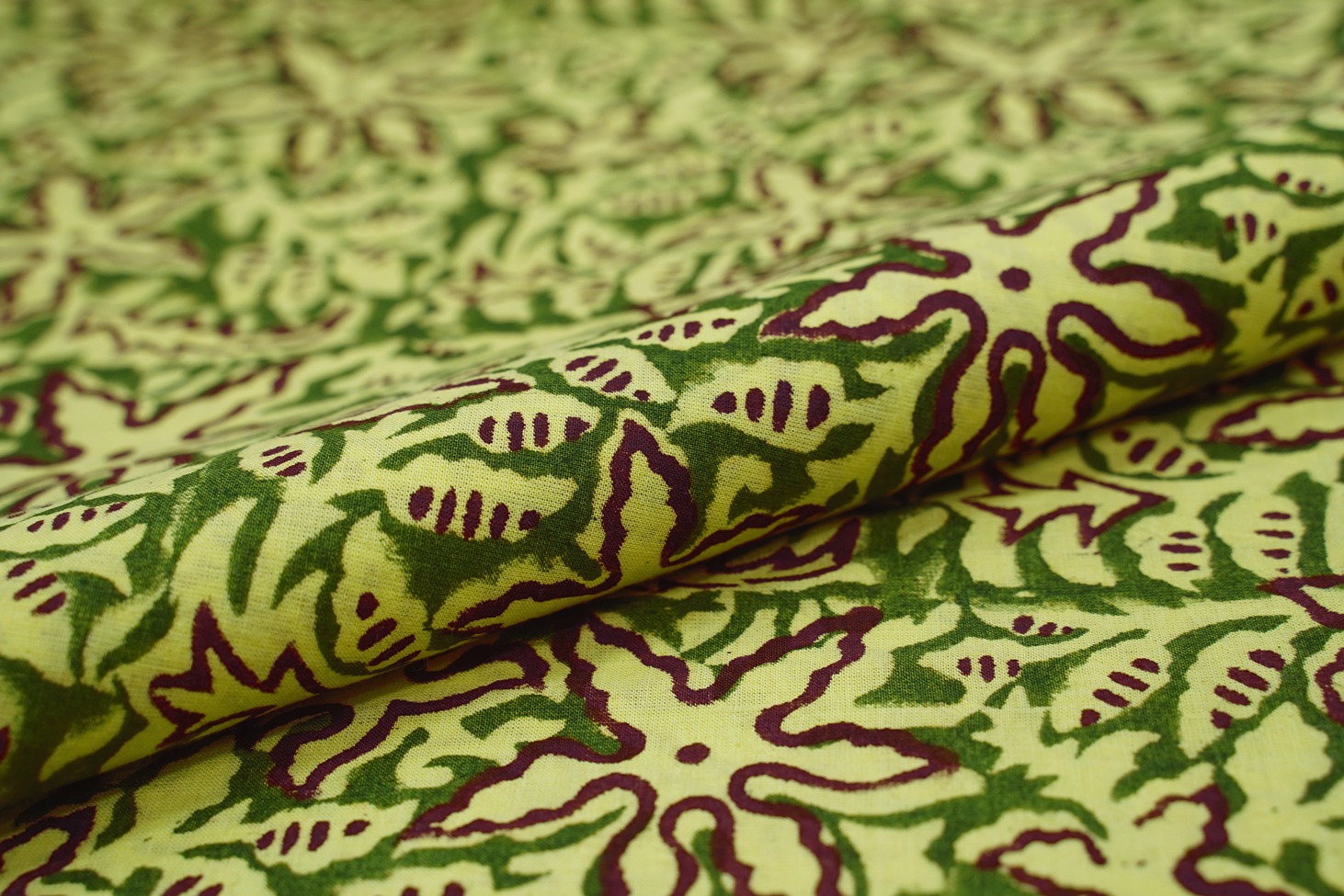 LEAF GREEN COLOR GAMTHI COTTON HAND BLOCK FLORAL PATTERN FABRIC 9954
