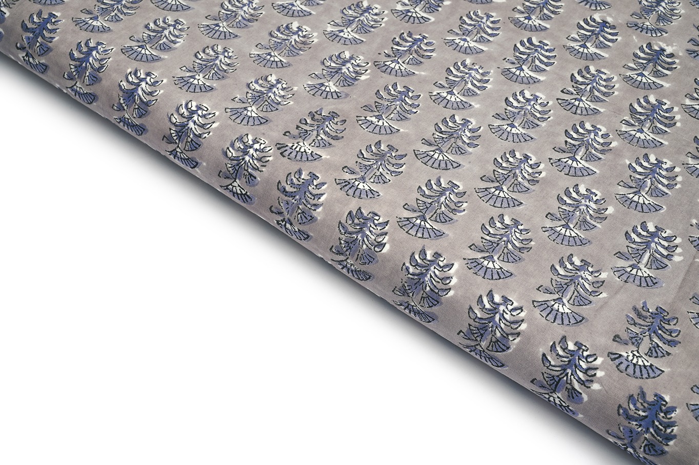 DUSTY PIGEON GREY COLOR COTTON GAMTHI HANDBLOCK FLORAL MOTIVE PATTERN PRINTED FABRIC 8650